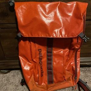Patagonia black hole 32 daypack